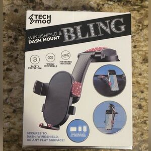 Tech Moo Windshield and Dash mount